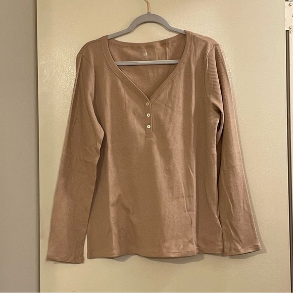 GAP Waffle Knit Henley Shirt in Neutral - Picture 1 of 4